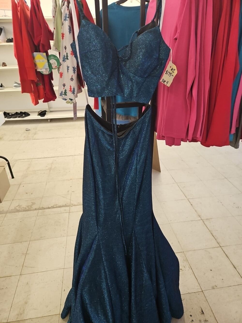 Ellie Wilde Prom Formal Homecoming Blue Green Dress NWOT size 4 Very Nice 2 Pc